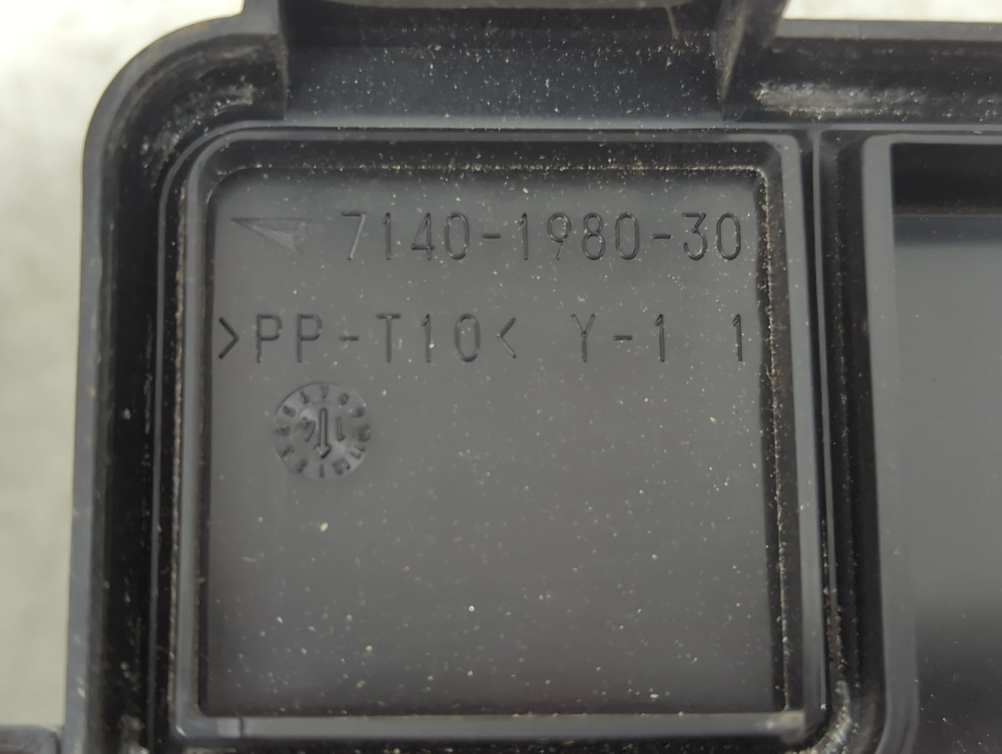 2014 Ram 1500 Fusebox Fuse Box Panel Relay Module P/N:7140-1980-30 7140-5131-30 Fits OEM Used Auto Parts - Oemusedautoparts1
