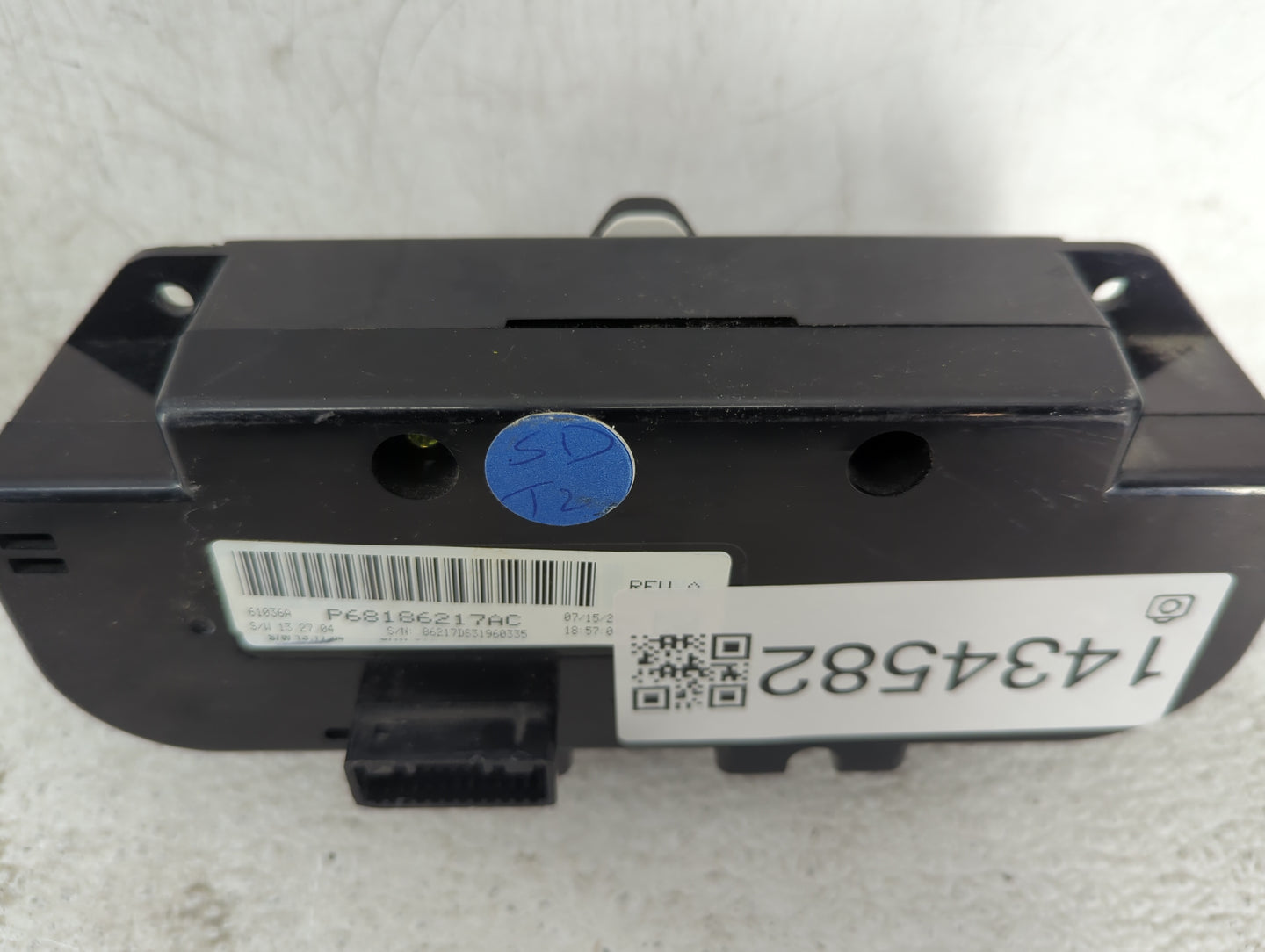 2014 Ram 1500 Climate Control Module Temperature AC/Heater Replacement P/N:P68186217AC Fits OEM Used Auto Parts - Oemusedaut