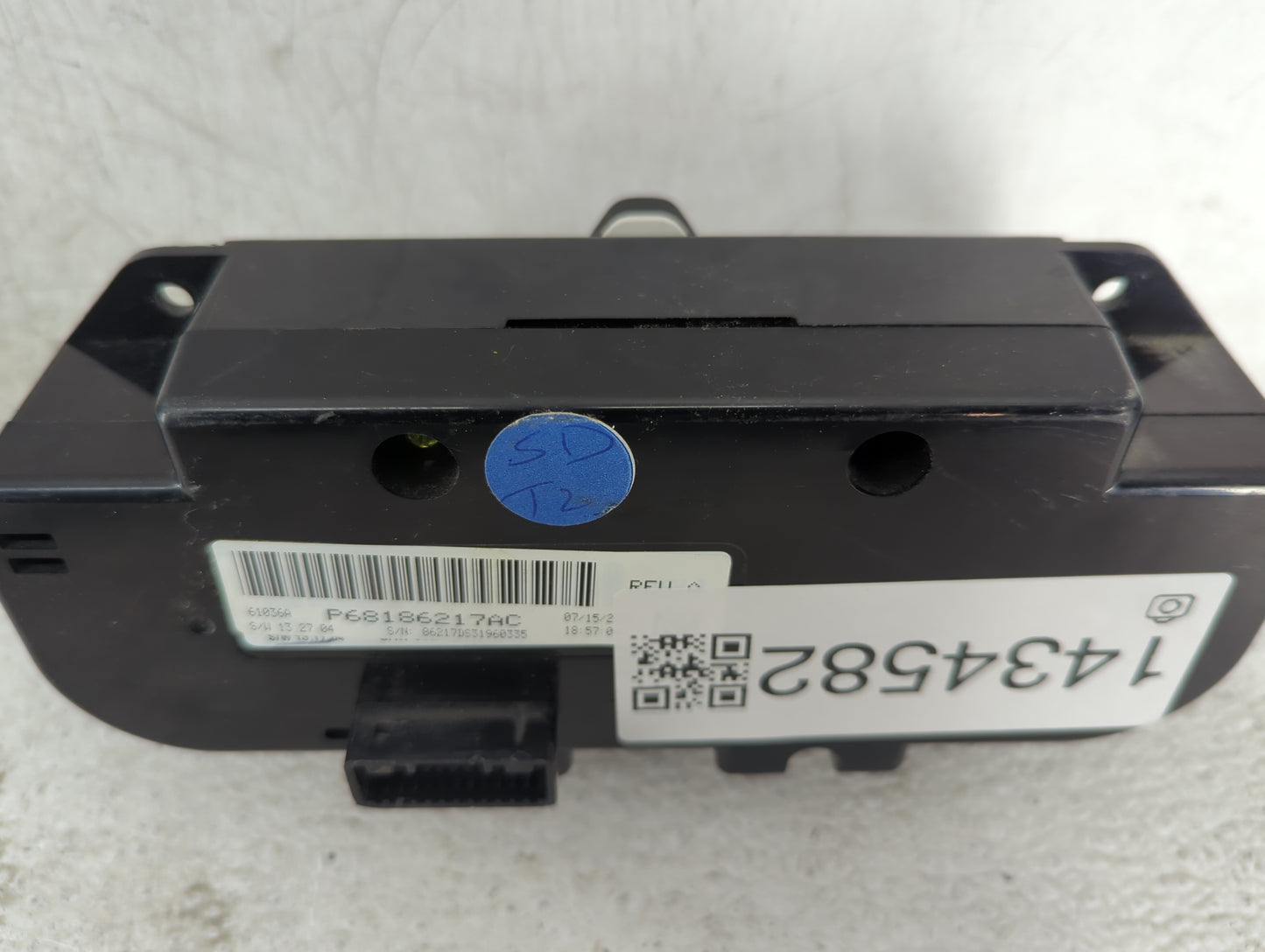 2014 Ram 1500 Climate Control Module Temperature AC/Heater Replacement P/N:P68186217AC Fits OEM Used Auto Parts - Oemusedaut