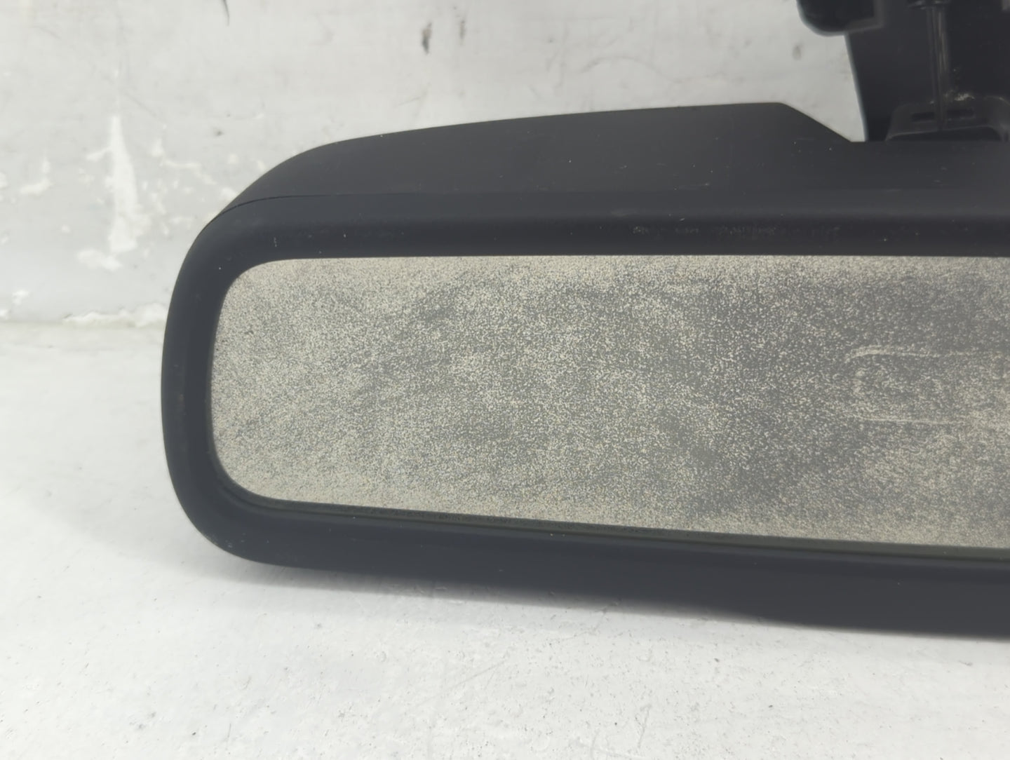 2014 Ram 1500 Interior Rear View Mirror Replacement OEM P/N:31195P A048070, 028017 Fits OEM Used Auto Parts - Oemusedautopar