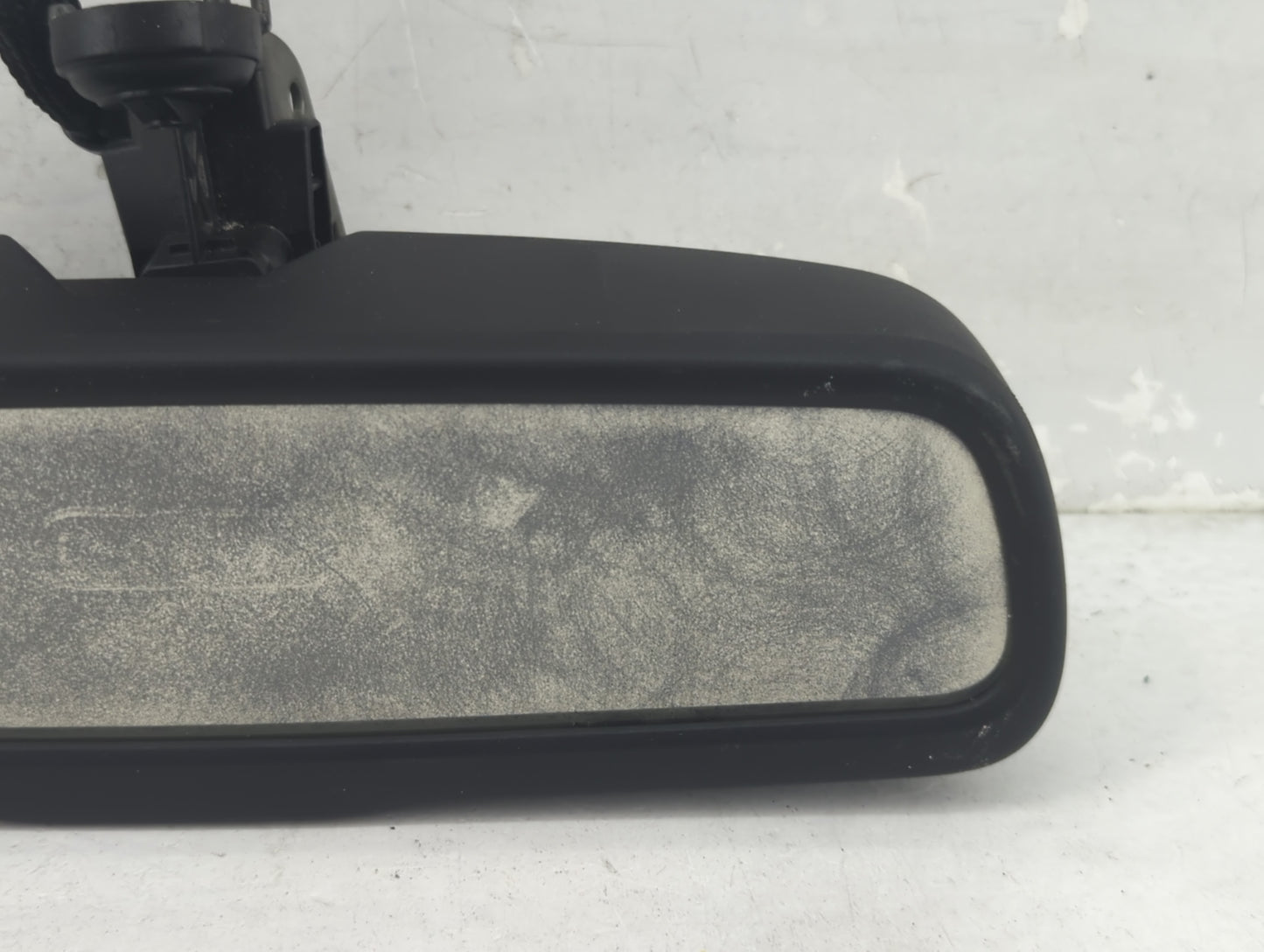 2014 Ram 1500 Interior Rear View Mirror Replacement OEM P/N:31195P A048070, 028017 Fits OEM Used Auto Parts - Oemusedautopar