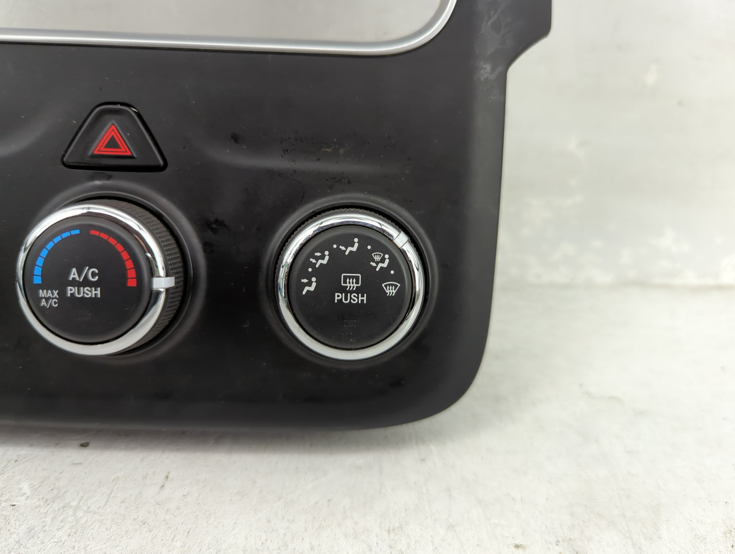 2014-2022 Ram 1500 Climate Control Module Temperature AC/Heater Replacement P/N:P68186217AD Fits OEM Used Auto Parts - Oemus