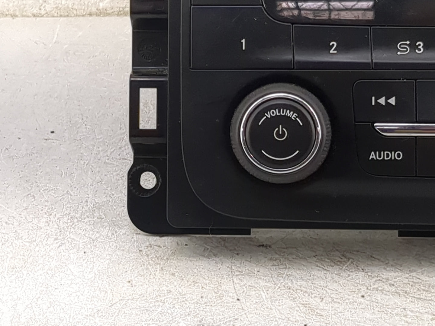 2014 Ram 1500 Radio AM FM Cd Player Receiver Replacement P/N:P68226683AA Fits OEM Used Auto Parts - Oemusedautoparts1.com
