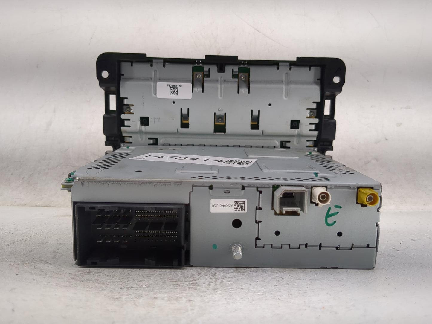 2014 Ram 1500 Radio AM FM Cd Player Receiver Replacement P/N:P68226683AA Fits OEM Used Auto Parts - Oemusedautoparts1.com