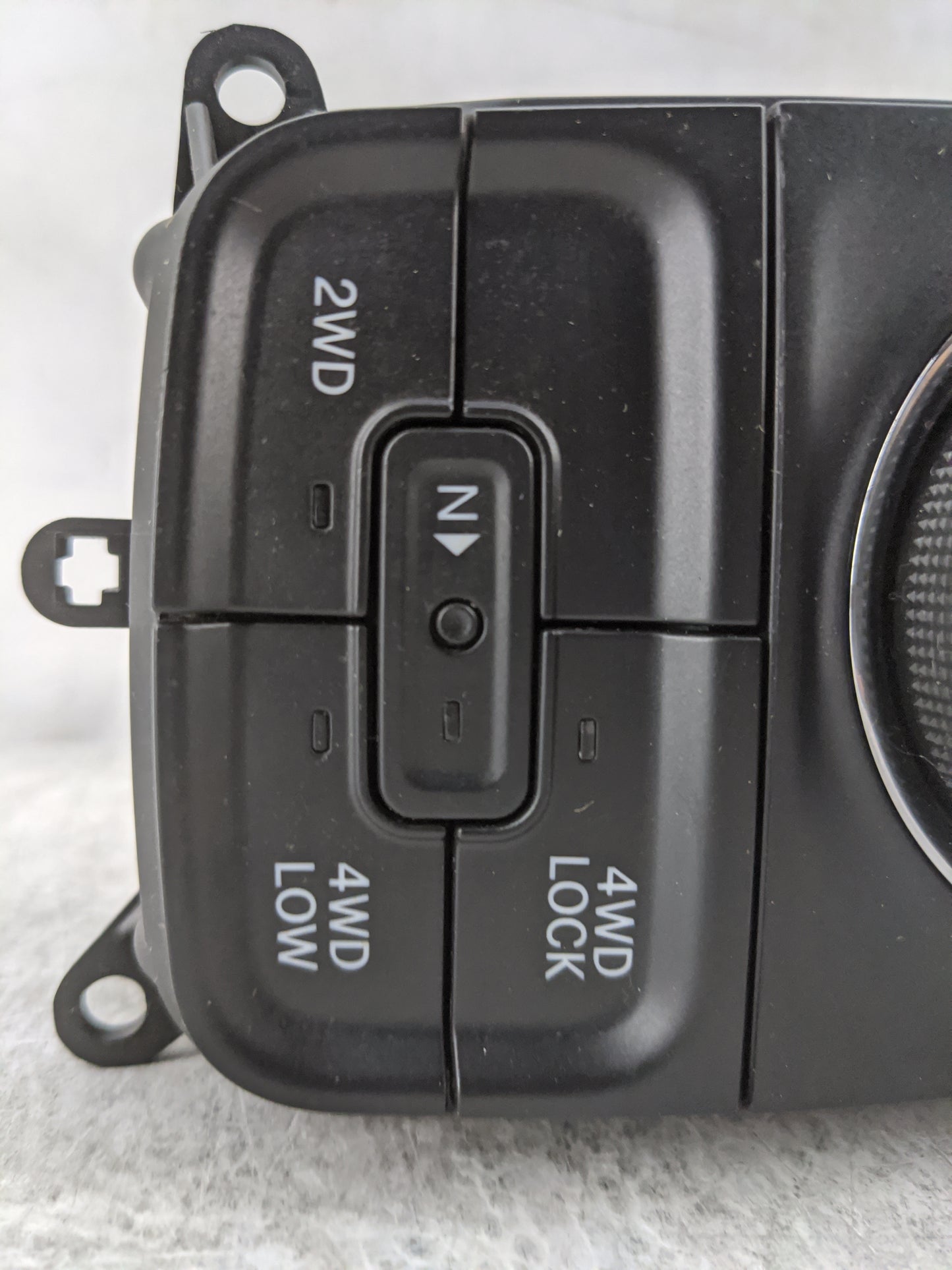 2014 Ram 1500 Floor Console Assembly Shifter - Oemusedautoparts1.com