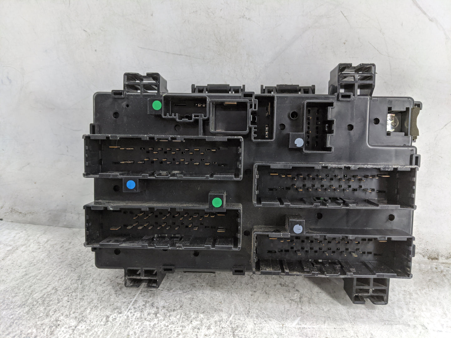 Ram 1500 Fusebox Fuse Box Relay Module Tipm P68192083ad - Oemusedautoparts1.com