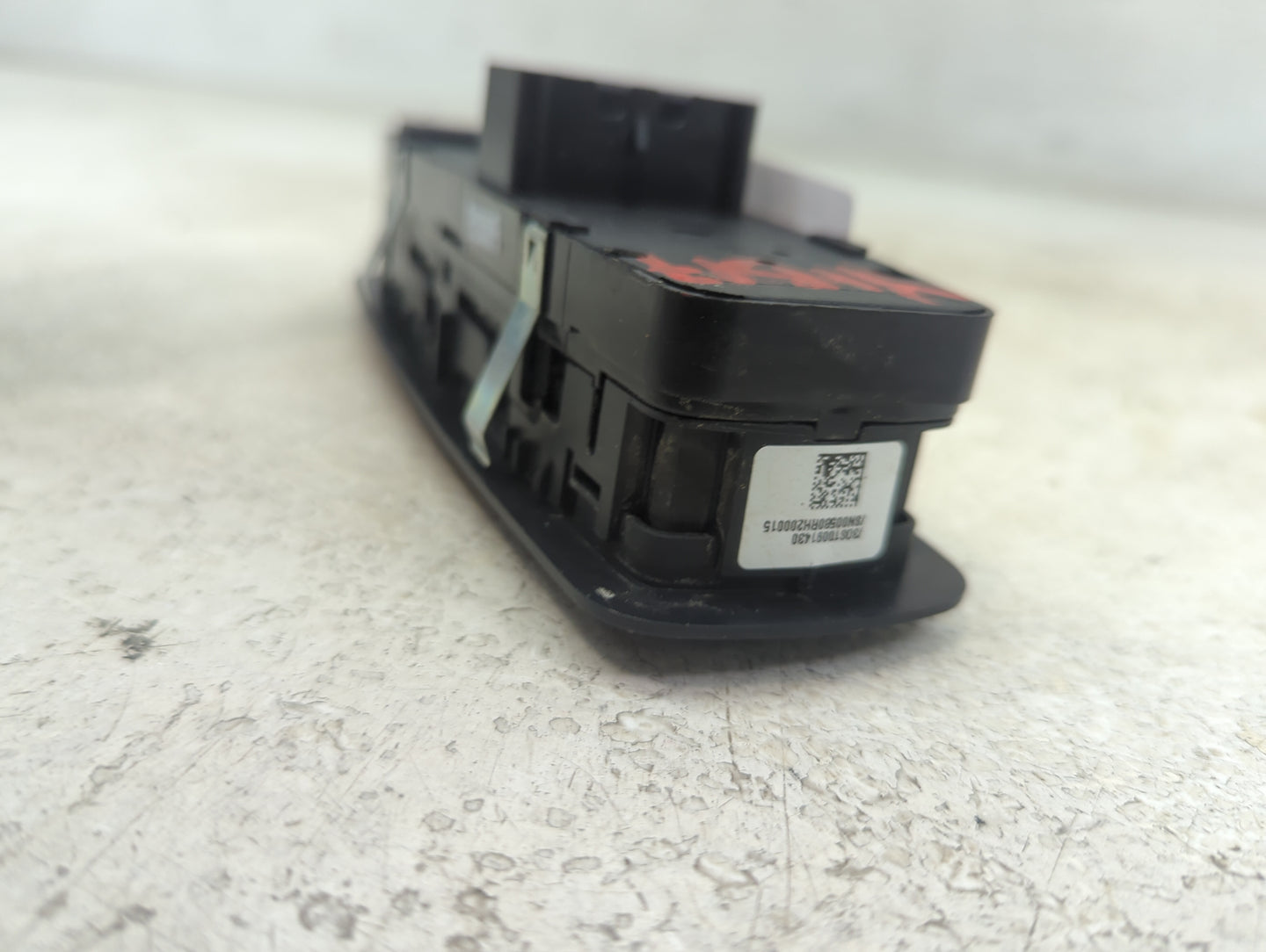 2014 Ram 1500 Master Power Window Switch Replacement Driver Side Left P/N:68183752AB Fits OEM Used Auto Parts - Oemusedautop