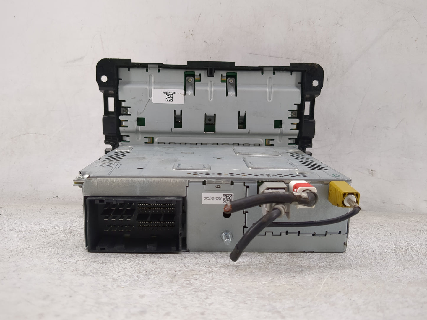 2014 Ram 1500 Radio AM FM Cd Player Receiver Replacement P/N:P68226685AC Fits OEM Used Auto Parts - Oemusedautoparts1.com
