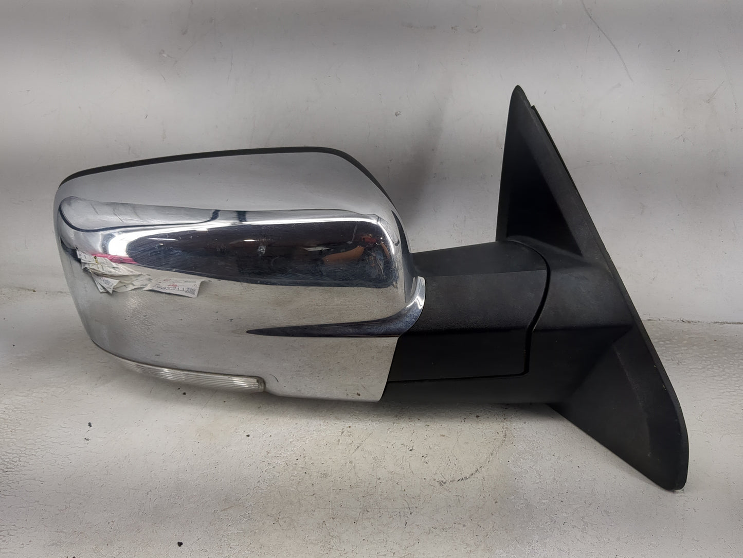 2014 Ram 1500 Passenger Side View Mirror - Right Door Mirror OEM Used - Oemusedautoparts1.com