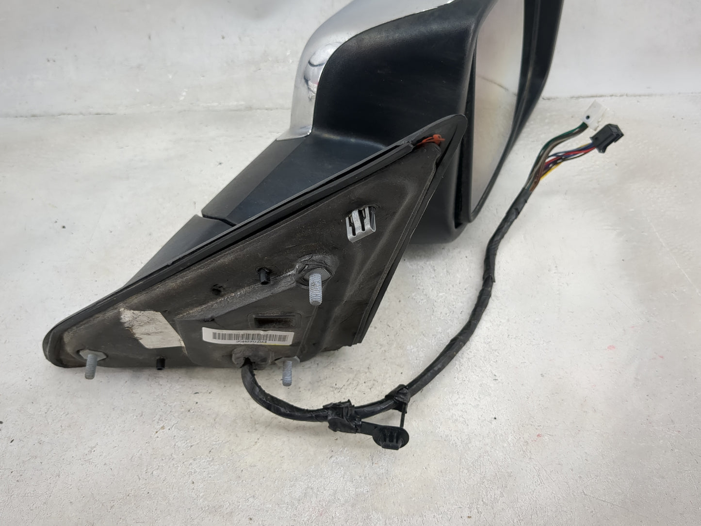 2014 Ram 1500 Passenger Side View Mirror - Right Door Mirror OEM Used - Oemusedautoparts1.com