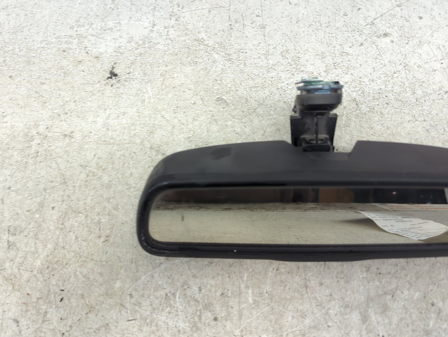 2014 Ram 1500 Interior Rear View Mirror Replacement OEM P/N:E11 015885 E4 015885 Fits OEM Used Auto Parts - Oemusedautoparts