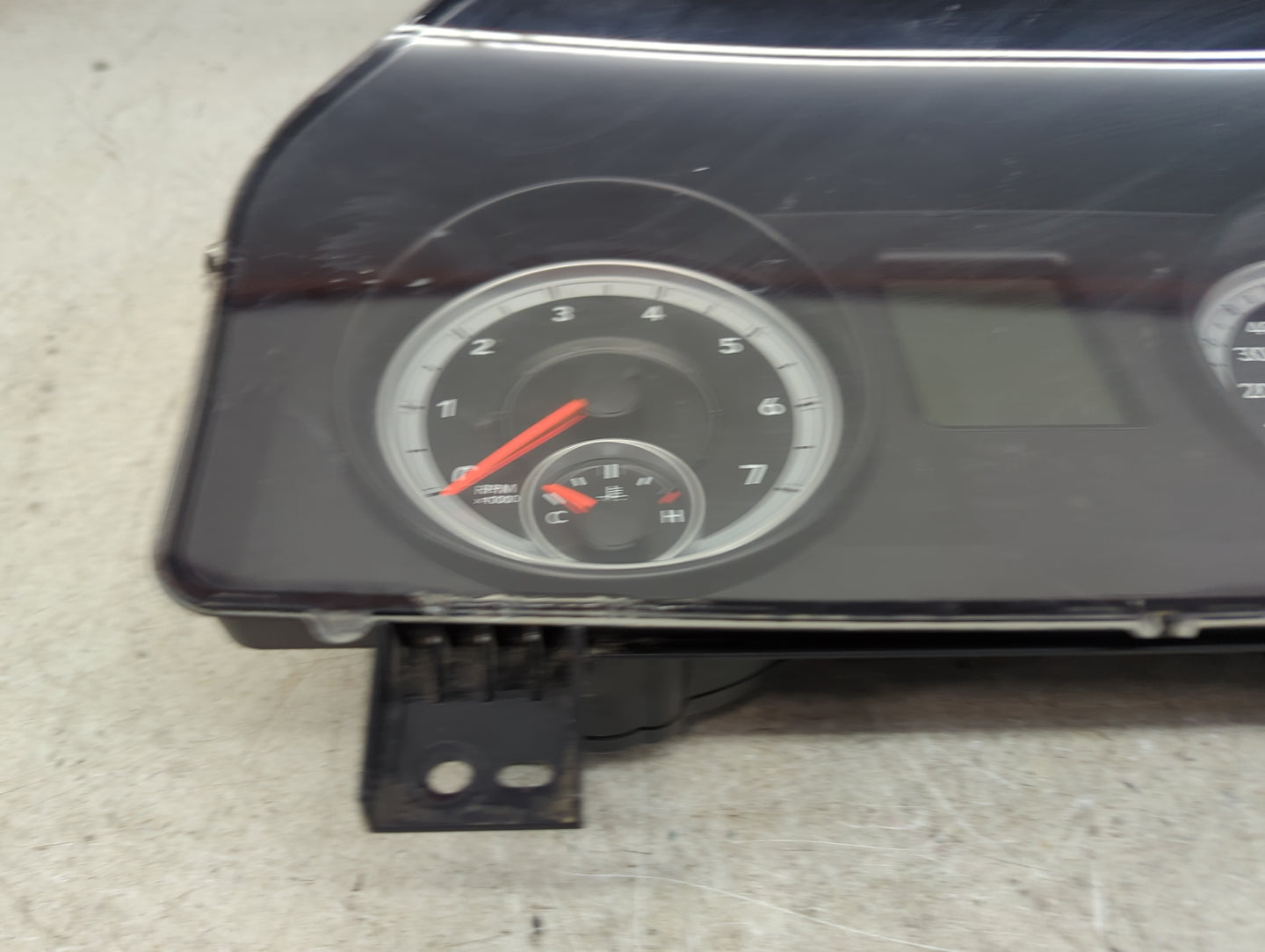 2014 Ram 1500 Instrument Cluster Speedometer Gauges P/N:P68084941AC A2C85190201, A2C82317003, 941AE Miles: Fits OEM Used Aut