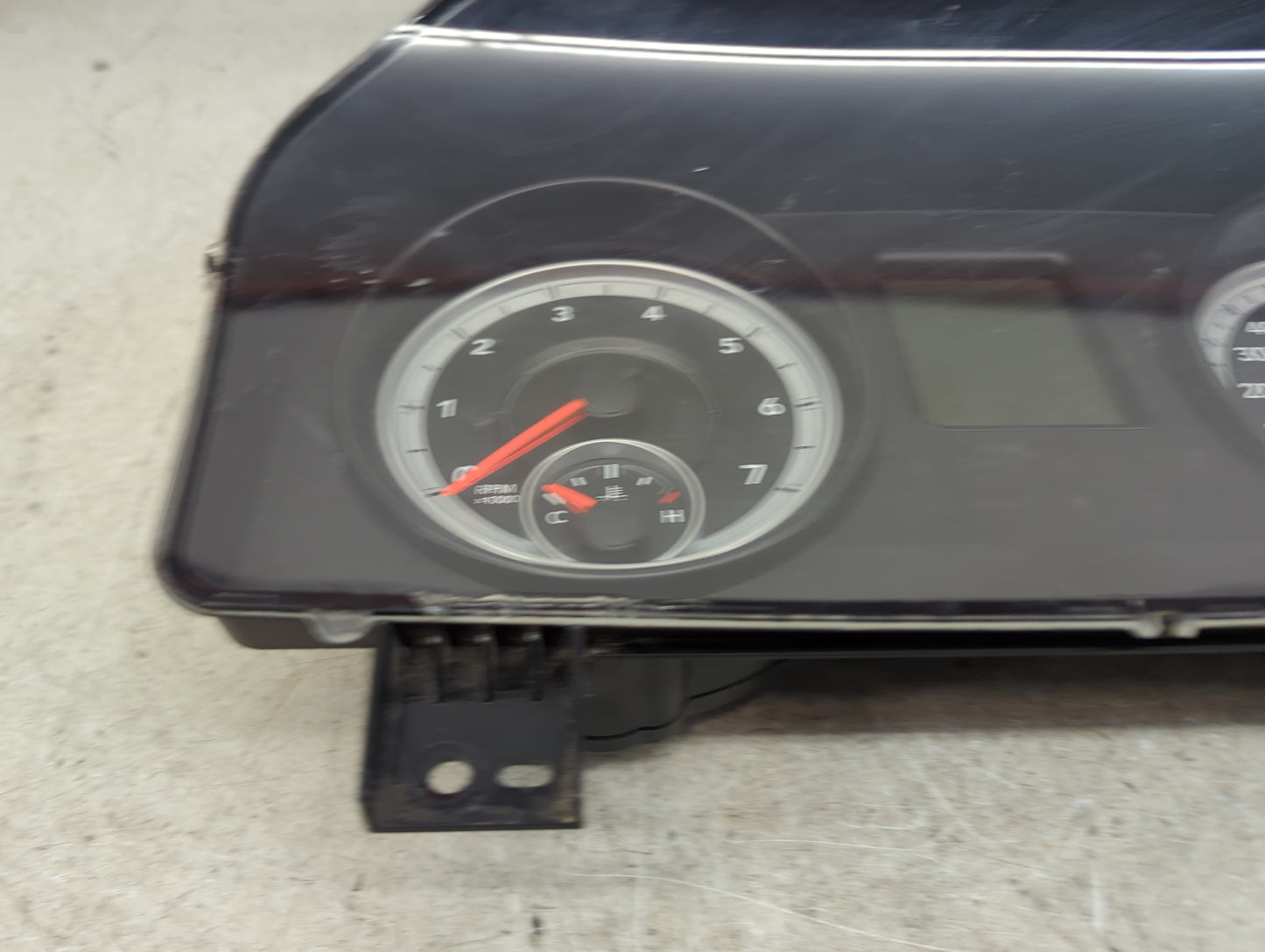 2014 Ram 1500 Instrument Cluster Speedometer Gauges P/N:P68084941AC A2C85190201, A2C82317003, 941AE Miles: Fits OEM Used Aut