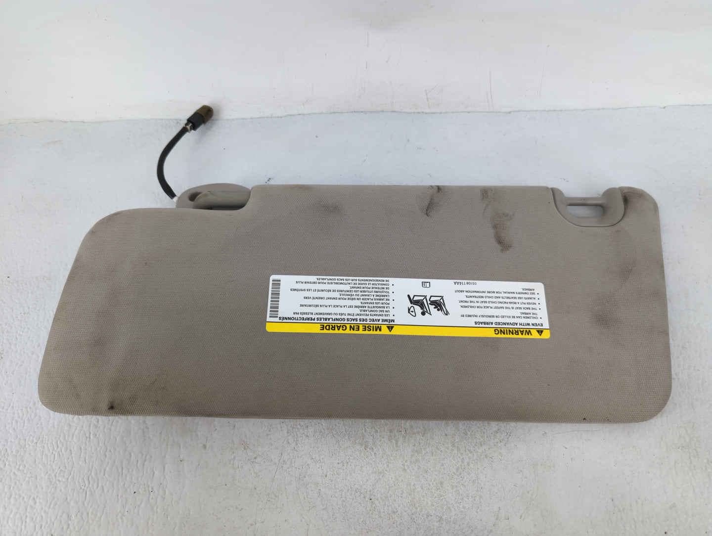 2013-2014 Ram 1500 Sun Visor Shade Replacement Passenger Right Mirror Fits Fits 2013 2014 2015 2016 2017 2018 OEM Used Auto 