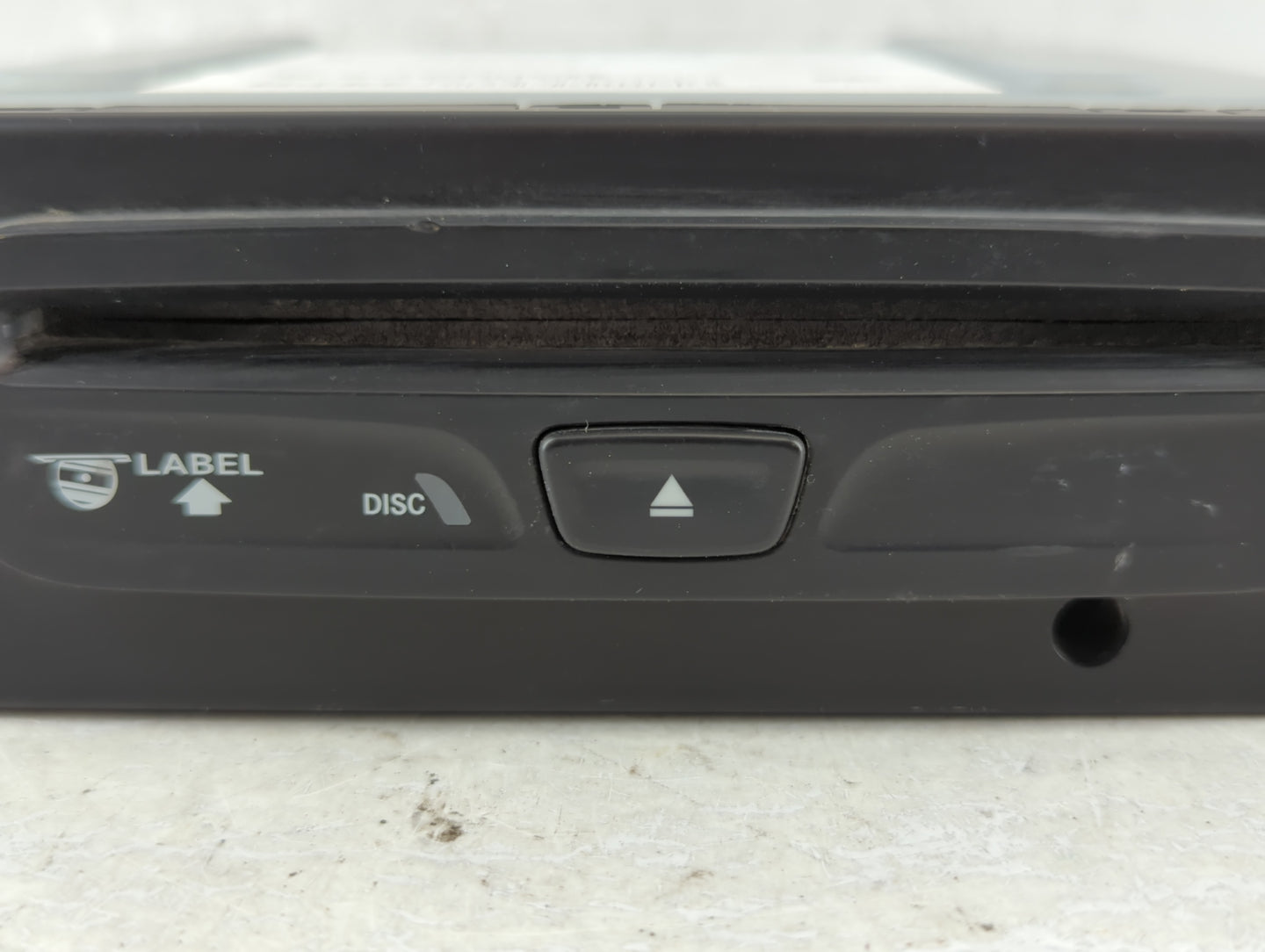 2013-2015 Ram 1500 Am Fm Cd Player Radio Receiver - Oemusedautoparts1.com