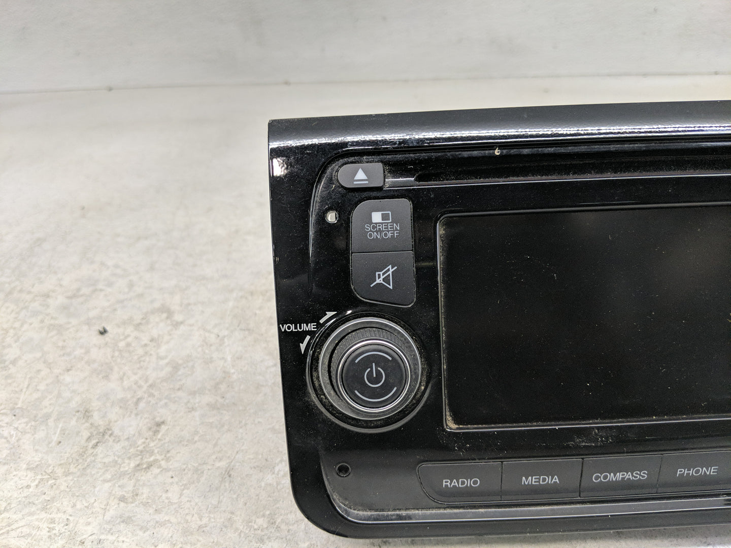 2014 Ram Promaster Radio AM FM Cd Player Receiver Replacement P/N:P6FK52LXFAB Fits OEM Used Auto Parts - Oemusedautoparts1.c