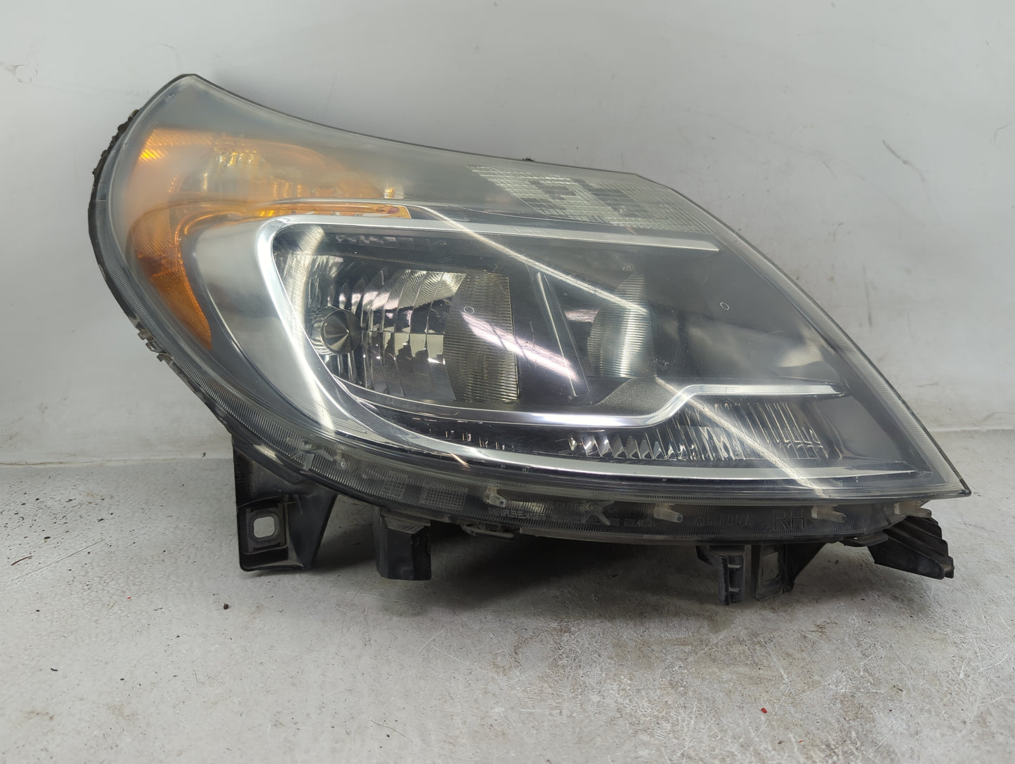 2014 Ram Promaster 1500 Passenger Right Oem Head Light Headlight Lamp - Oemusedautoparts1.com