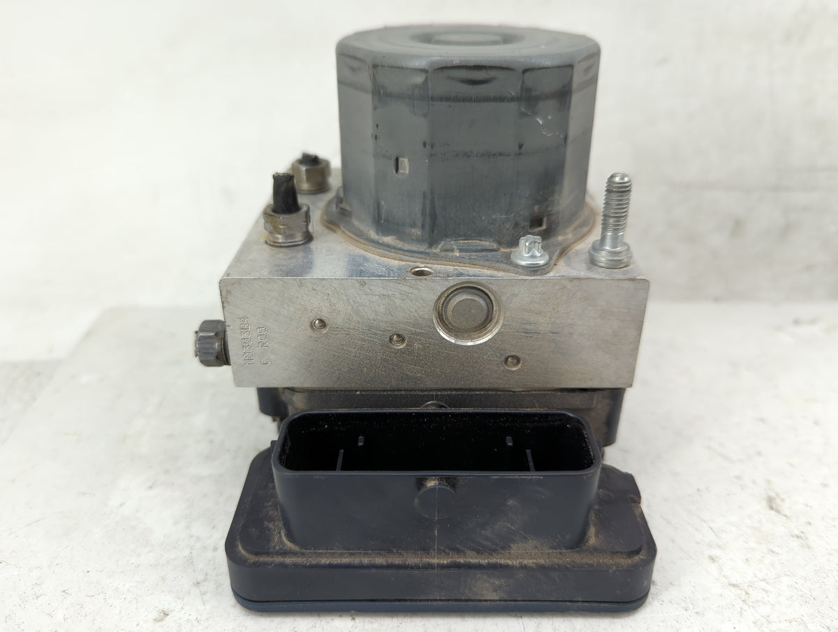 2014-2015 Ram Promaster 1500 Anti-Lock Brake ABS Pump Module Actuator OEM P/N:53300736 Fits Fits 2014 2015 OEM Used Auto Par