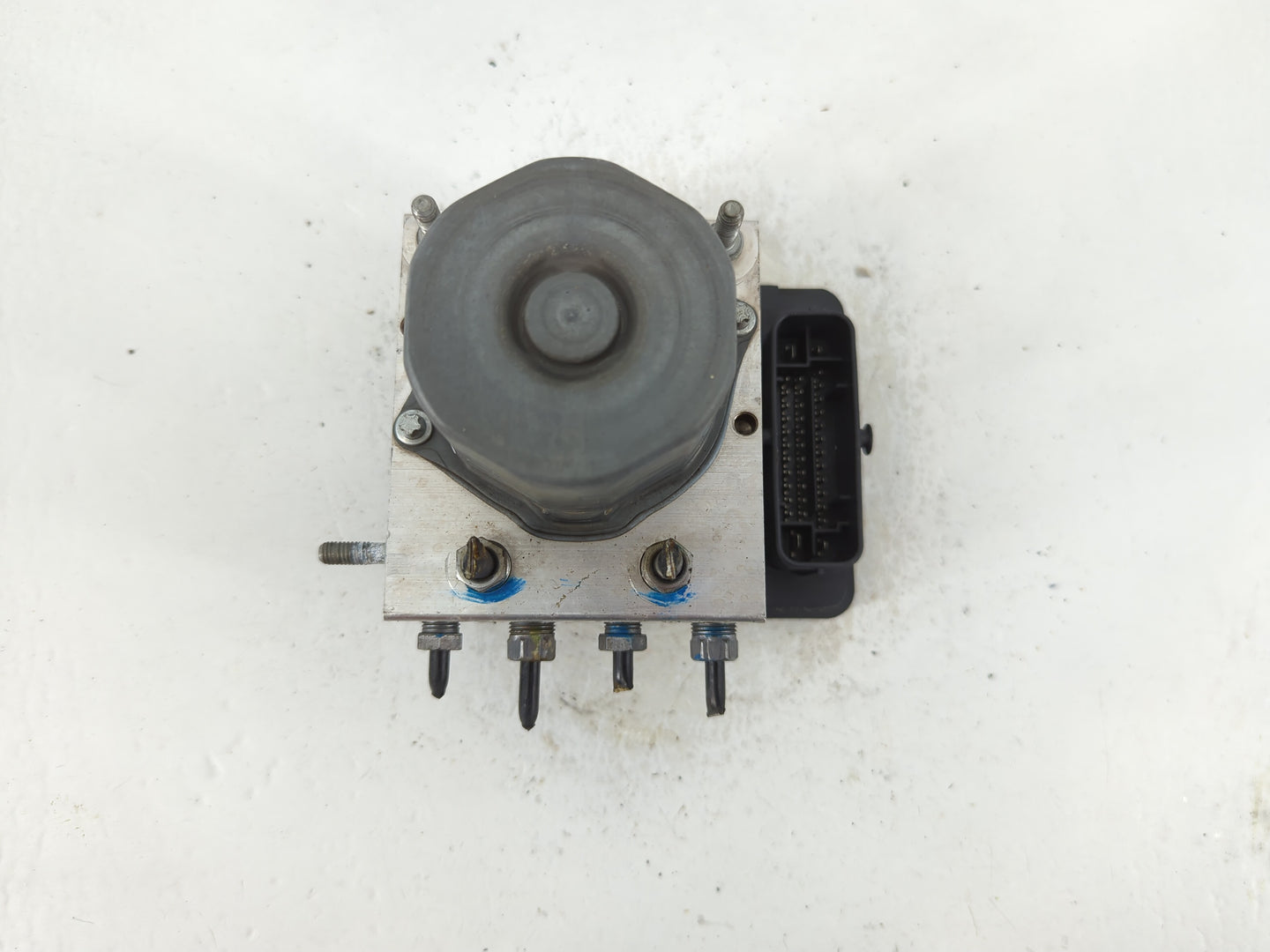 2014-2015 Ram Promaster 2500 ABS Pump Control Module Replacement P/N:53300736 Fits Fits 2014 2015 OEM Used Auto Parts - Oemu