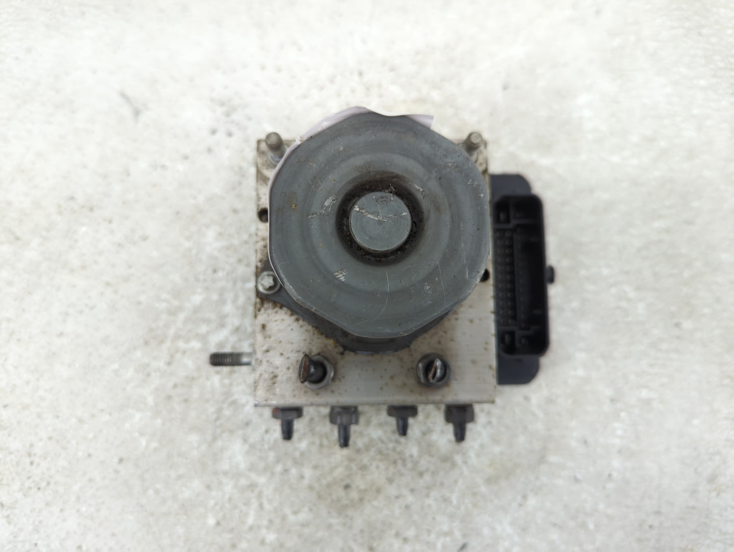 2014-2015 Ram Promaster 2500 ABS Pump Control Module Replacement P/N:269 591 Fits Fits 2014 2015 OEM Used Auto Parts - Oemus