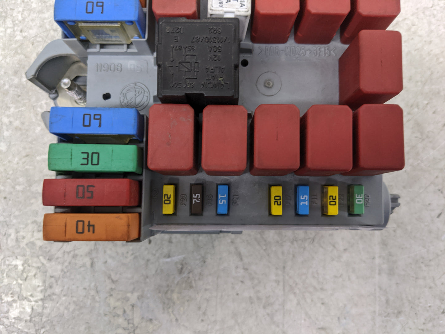 2014-2015 Ram Promaster 3500 Fusebox Fuse Box Panel Relay Module Fits Fits 2014 2015 OEM Used Auto Parts - Oemusedautoparts1