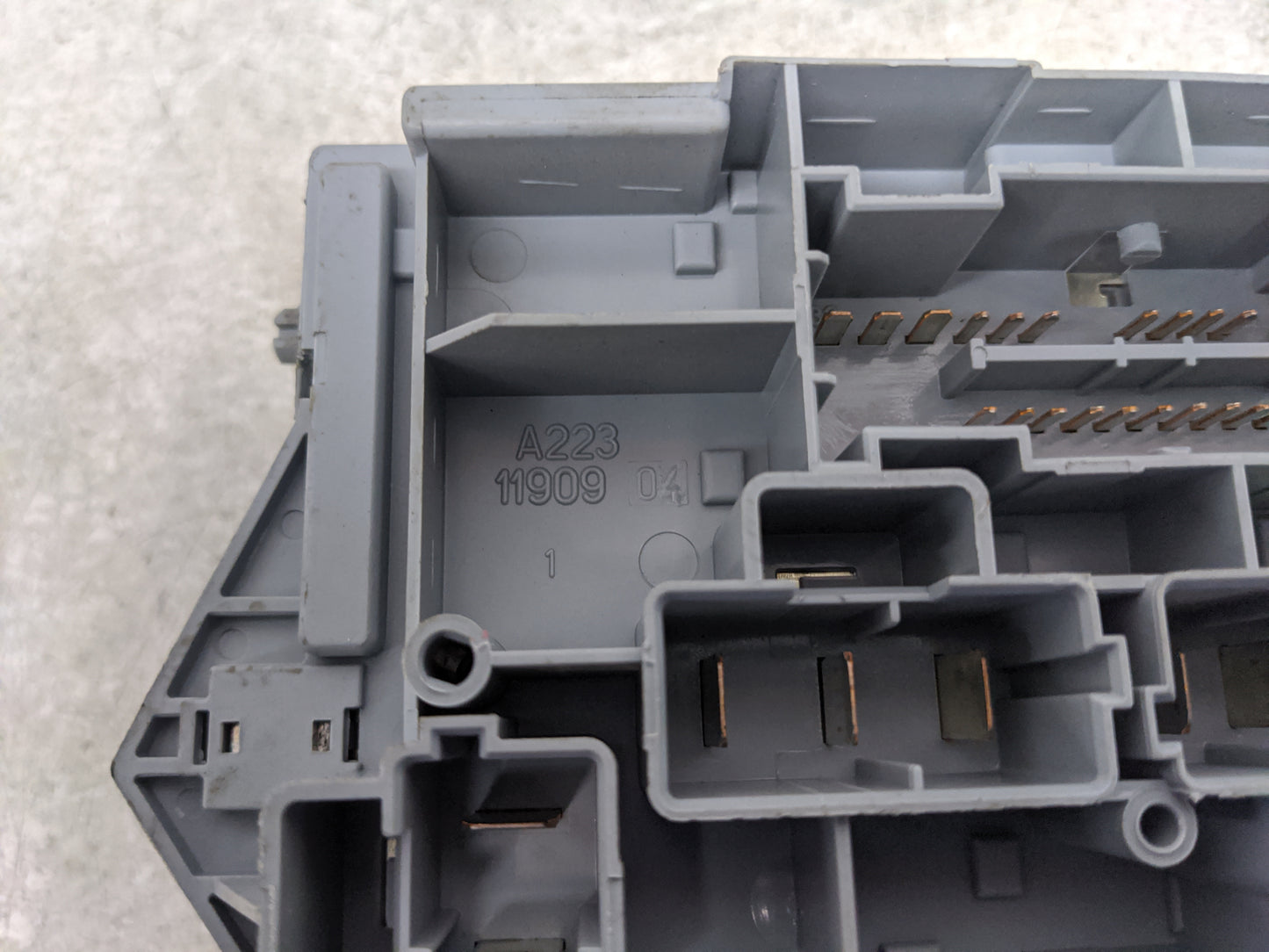 2014-2015 Ram Promaster 3500 Fusebox Fuse Box Panel Relay Module Fits Fits 2014 2015 OEM Used Auto Parts - Oemusedautoparts1