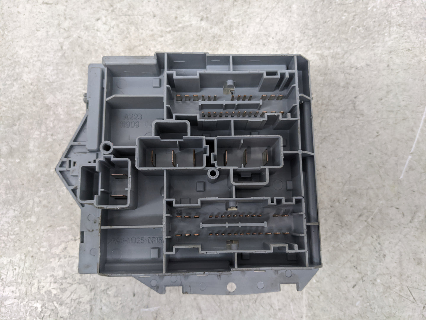 2014-2015 Ram Promaster 3500 Fusebox Fuse Box Panel Relay Module Fits Fits 2014 2015 OEM Used Auto Parts - Oemusedautoparts1
