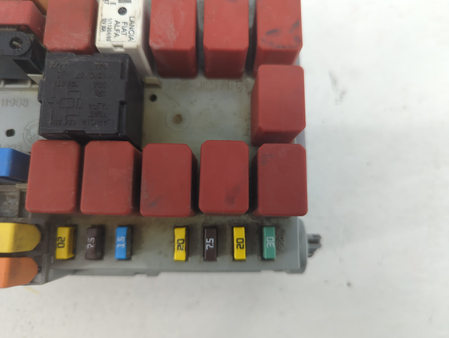 2014-2015 Ram Promaster 3500 Fusebox Fuse Box Panel Relay Module P/N:53141072 Fits Fits 2014 2015 OEM Used Auto Parts - Oemu