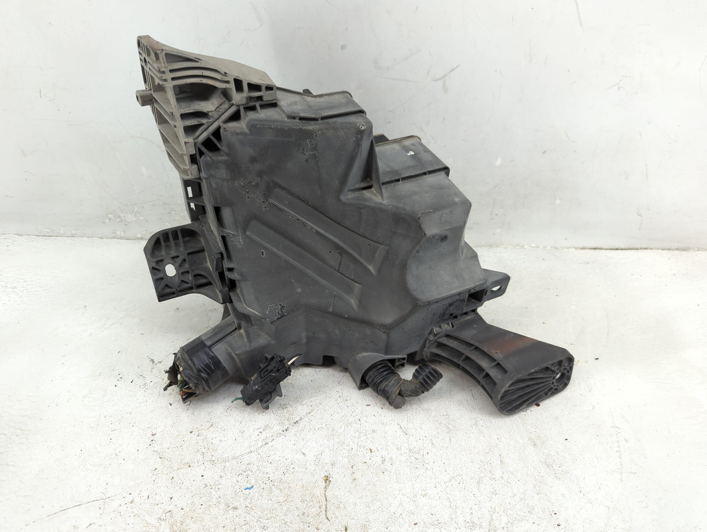 2013-2016 Scion Fr-S Fusebox Fuse Box Panel Relay Module Fits Fits 2013 2014 2015 2016 OEM Used Auto Parts - Oemusedautopart