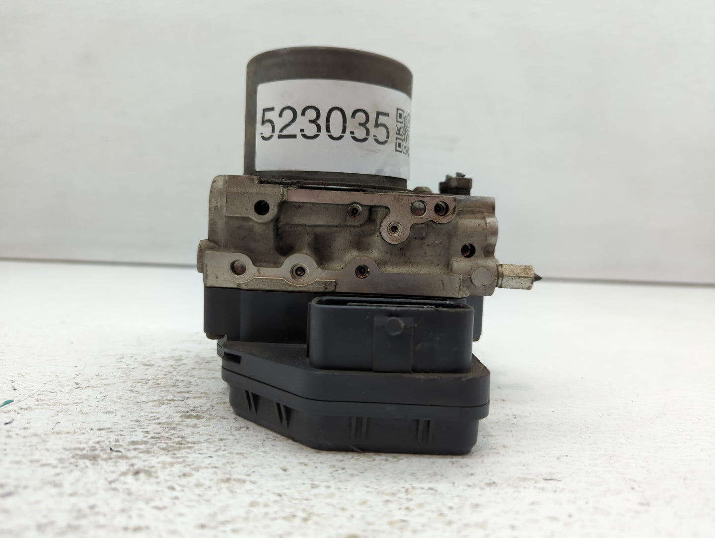 2014-2016 Scion Tc ABS Pump Control Module Replacement Fits Fits 2014 2015 2016 OEM Used Auto Parts - Oemusedautoparts1.com