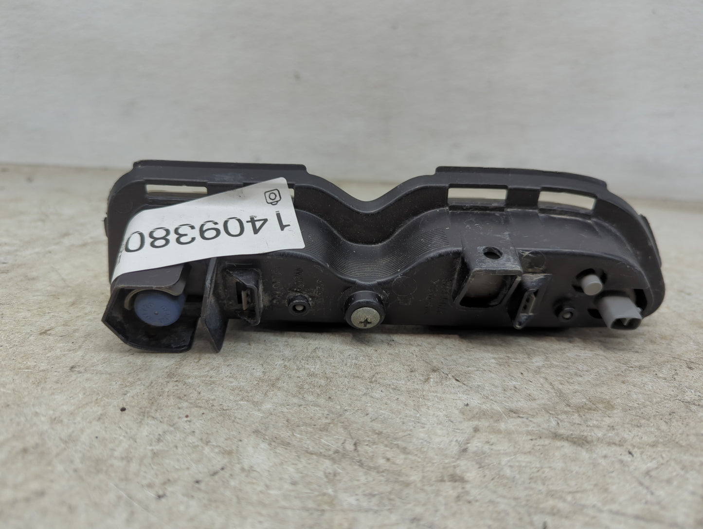2014-2015 Scion Xb Driver Left Oem Front Light Lamp - Oemusedautoparts1.com