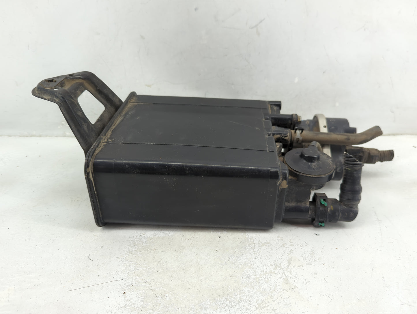 2014 Scion Xb Fuel Vapor Charcoal Canister - Oemusedautoparts1.com