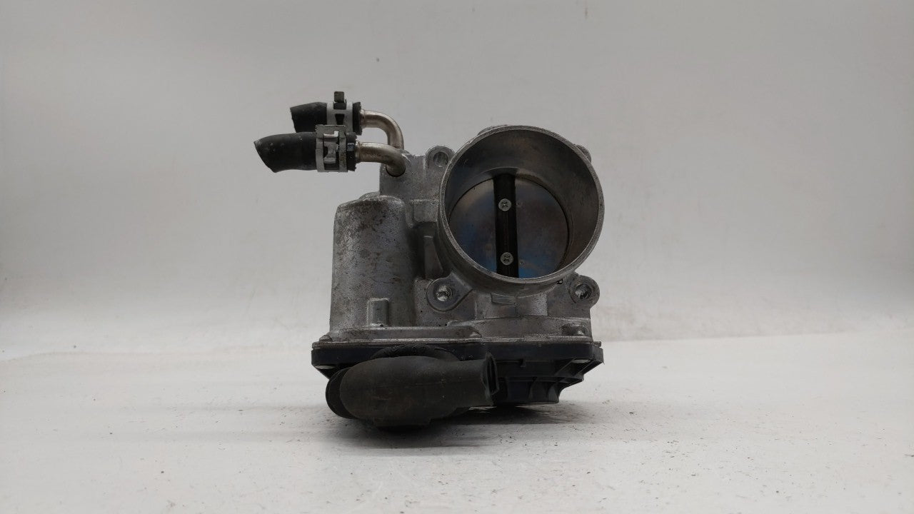 2013-2014 Scion Xd Throttle Body P/N:22030-07130 22030-37040 Fits Fits 2013 2014 OEM Used Auto Parts - Oemusedautoparts1.com
