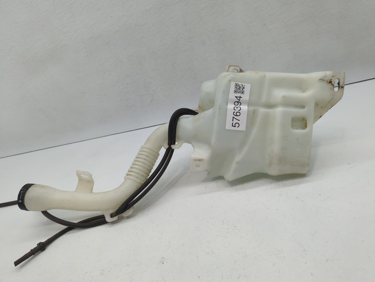 Smart Eq Fortwo Windshield Washer Fluid Reservoir Bottle Oem - Oemusedautoparts1.com