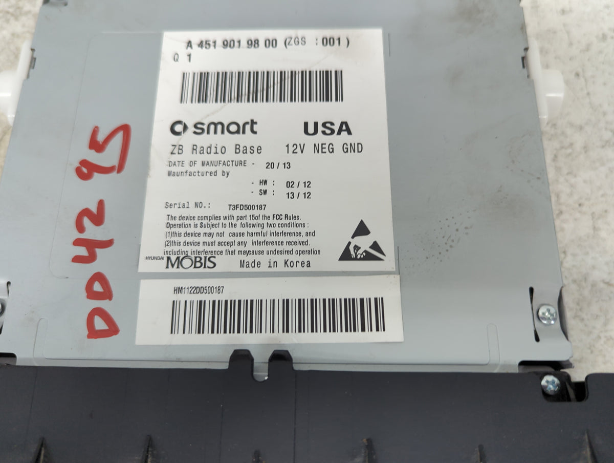 2014 Smart Fortwo Radio AM FM Cd Player Receiver Replacement P/N:A4519019800 HM1122DD500187, T3FD500187 Fits OEM Used Auto P
