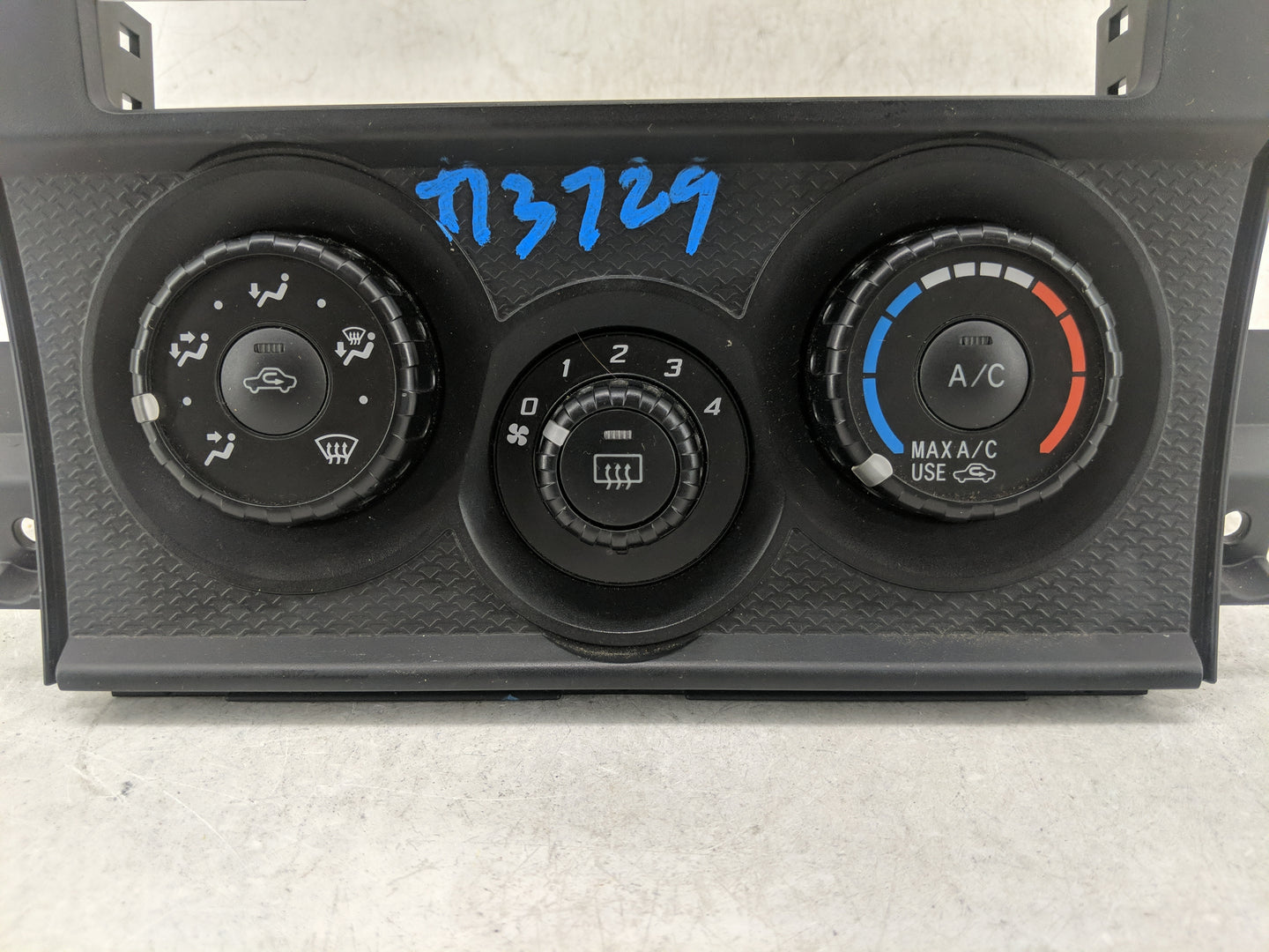 2014 Subaru Brz Climate Control Module Temperature AC/Heater Replacement P/N:72311CA030 Fits OEM Used Auto Parts - Oemusedau