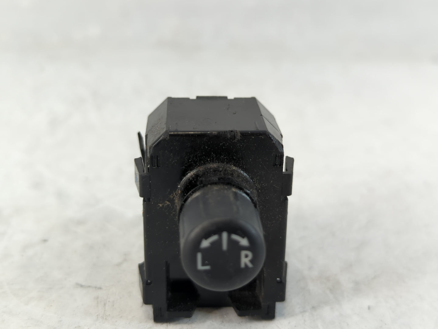 2014 Subaru Forester Master Power Window Switch Replacement Driver Side Left P/N:83061FJ010 Fits OEM Used Auto Parts - Oemus