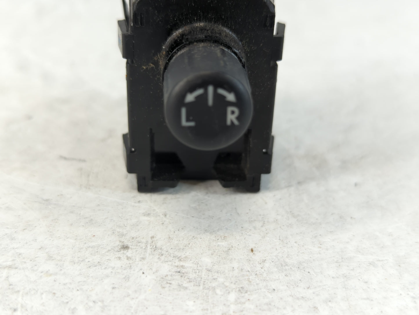 2014 Subaru Forester Master Power Window Switch Replacement Driver Side Left P/N:83061FJ010 Fits OEM Used Auto Parts - Oemus