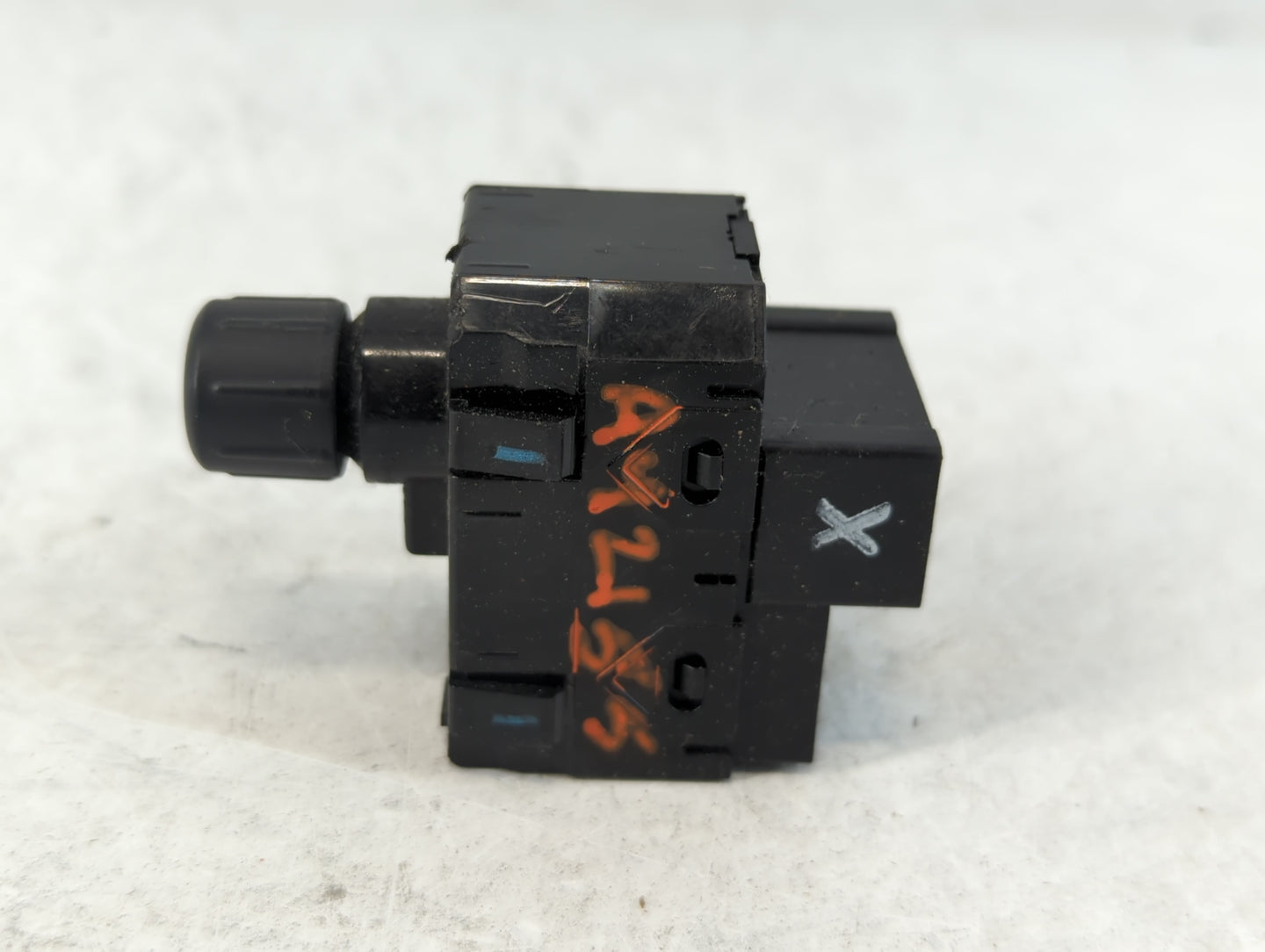 2014 Subaru Forester Master Power Window Switch Replacement Driver Side Left P/N:83061FJ010 Fits OEM Used Auto Parts - Oemus