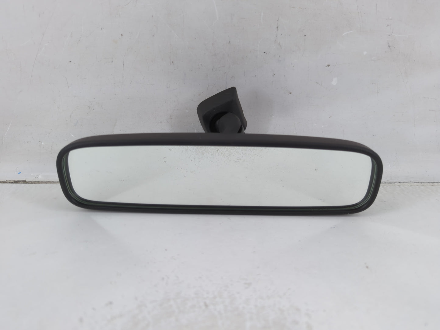 2014 Subaru Forester Interior Rear View Mirror Replacement OEM P/N:E4012197 E4022197 Fits OEM Used Auto Parts - Oemusedautop