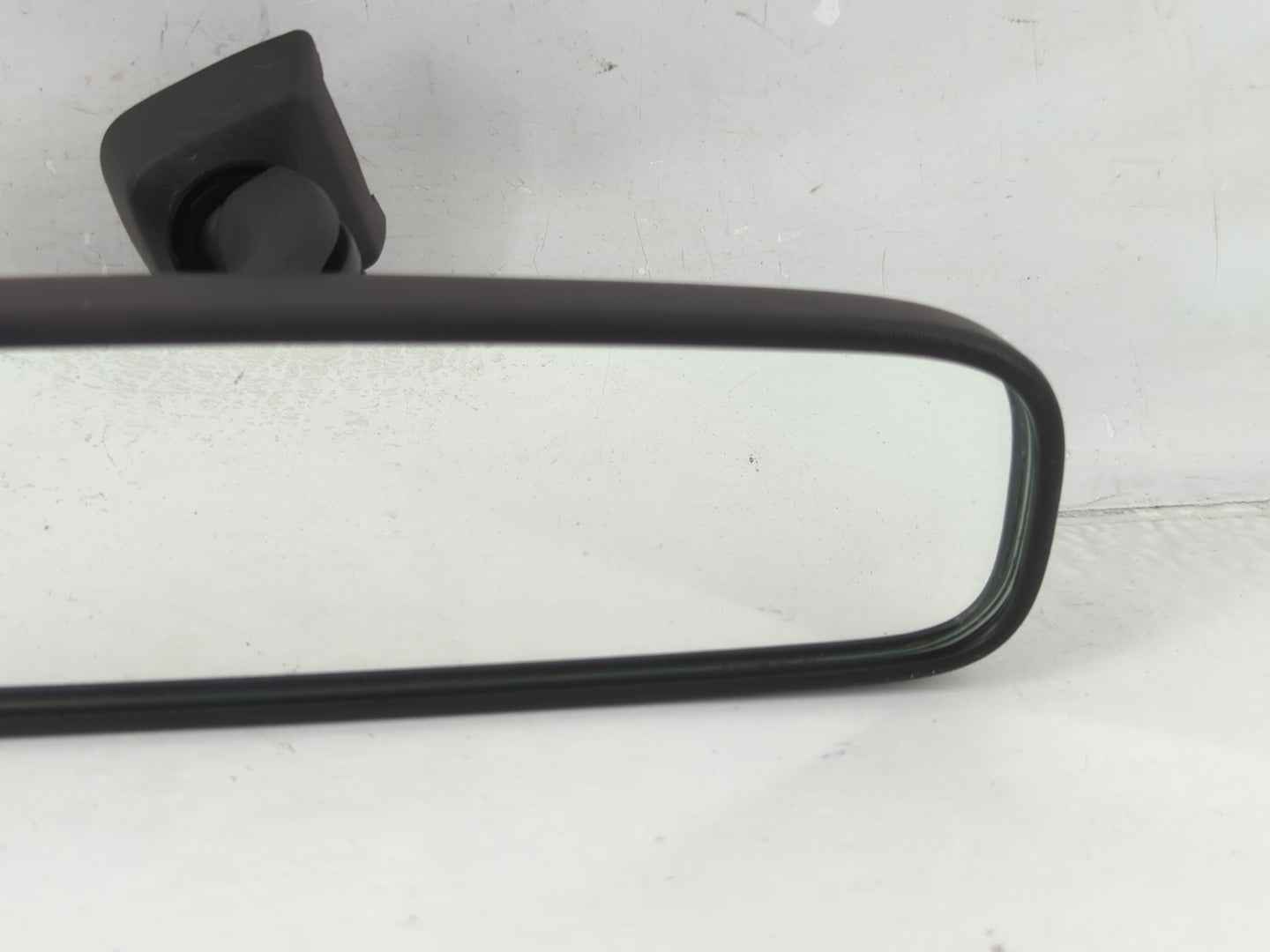 2014 Subaru Forester Interior Rear View Mirror Replacement OEM P/N:E4012197 E4022197 Fits OEM Used Auto Parts - Oemusedautop