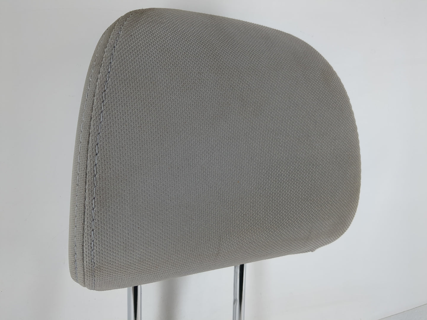 2014 Subaru Forester Headrest Head Rest Front Driver Passenger Seat Grey - Oemusedautoparts1.com