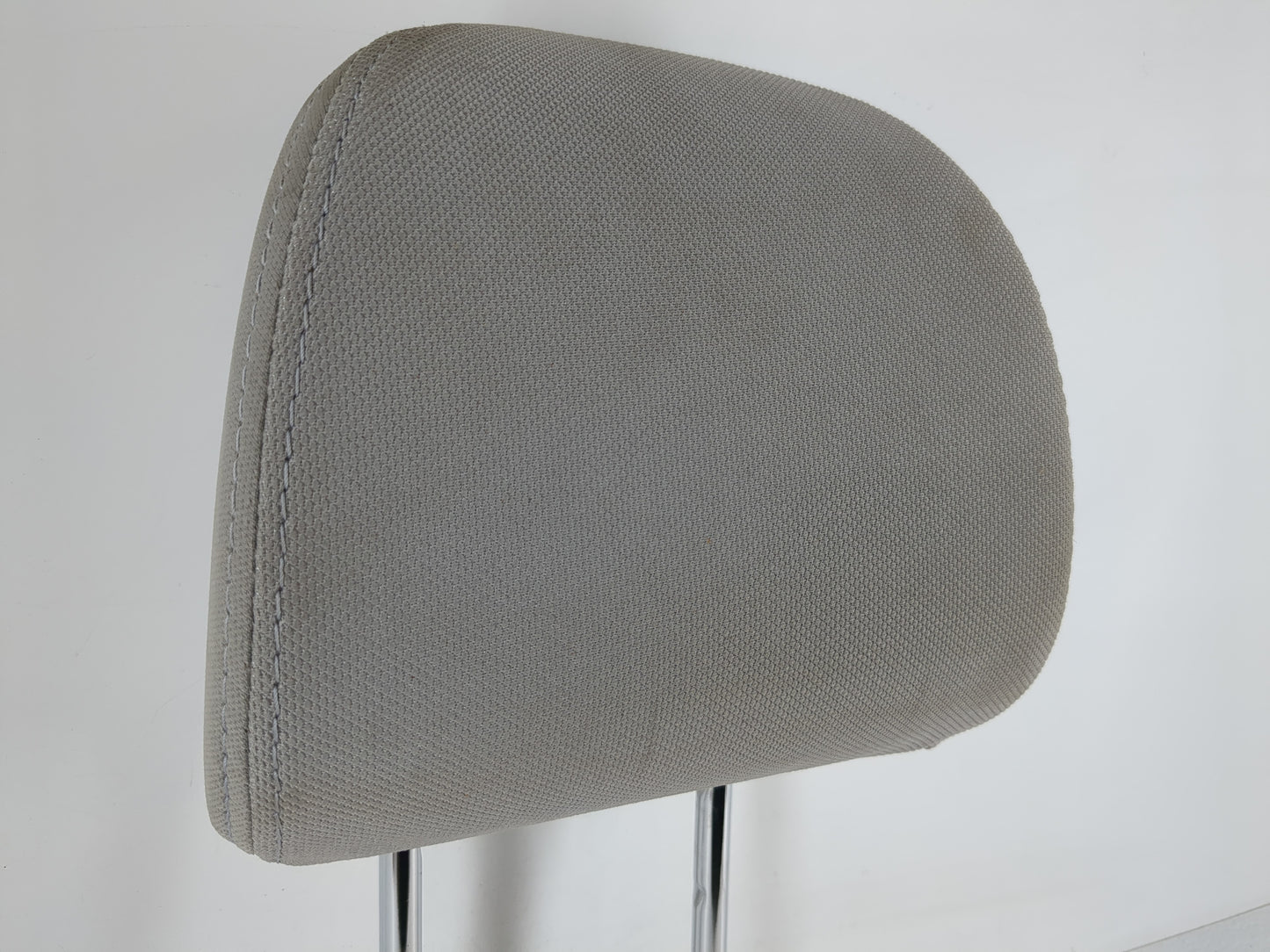2014 Subaru Forester Headrest Head Rest Front Driver Passenger Seat Grey - Oemusedautoparts1.com
