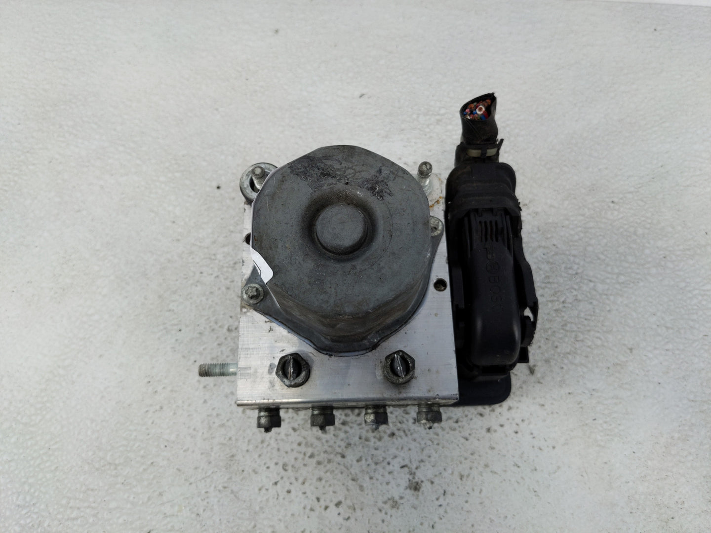 2014-2015 Subaru Forester ABS Pump Control Module Replacement P/N:275368G080 269 529 Fits Fits 2014 2015 OEM Used Auto Parts