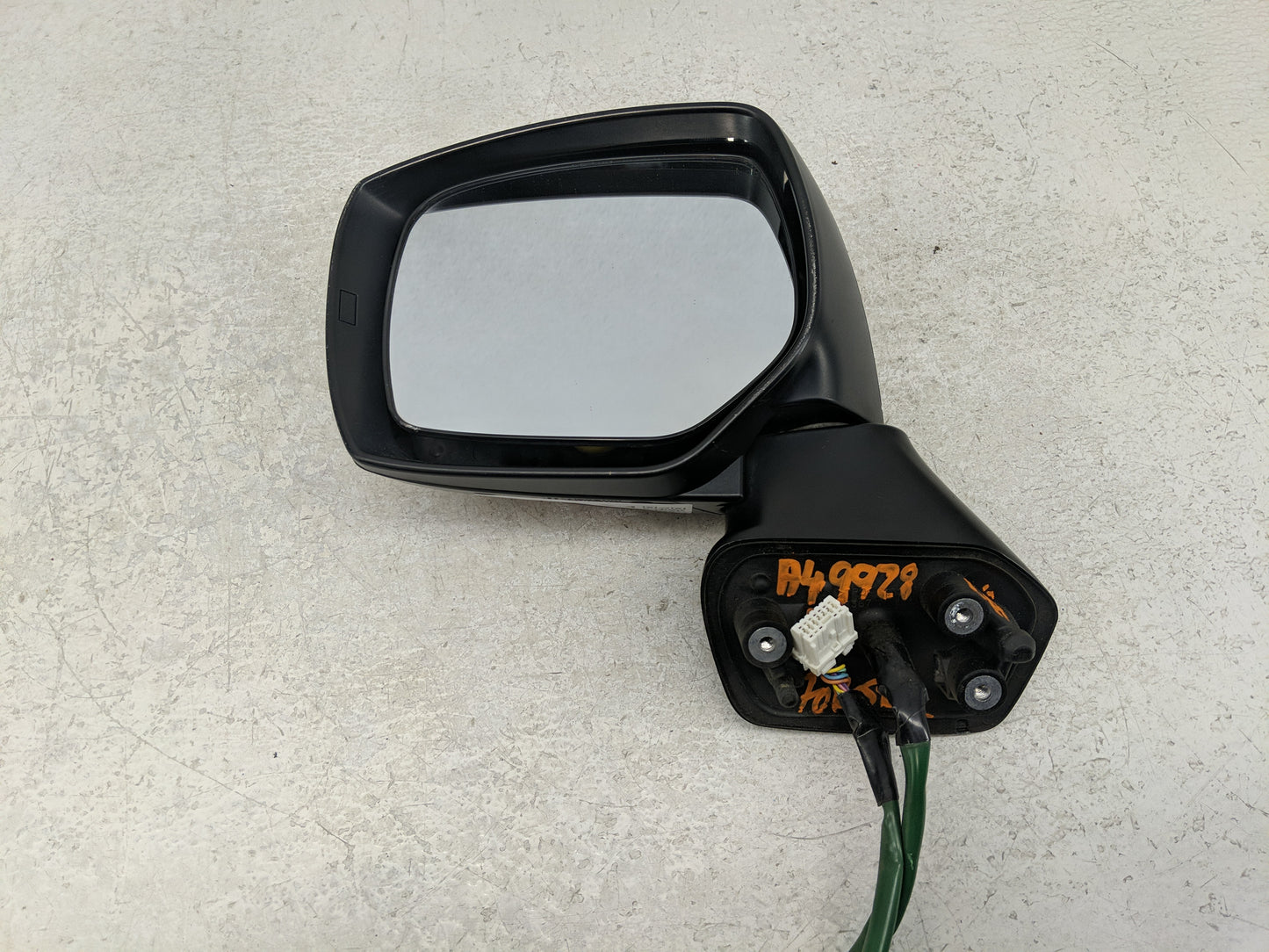 2014 Subaru Forester Driver Side View Mirror - Left Door Mirror OEM Used - Oemusedautoparts1.com