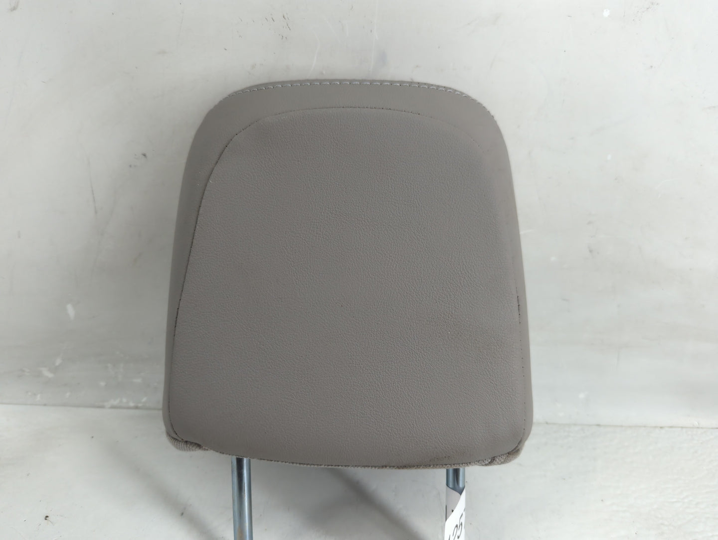 2014 Subaru Forester Headrest Head Rest Front Driver Passenger Seat Fits OEM Used Auto Parts - Oemusedautoparts1.com
