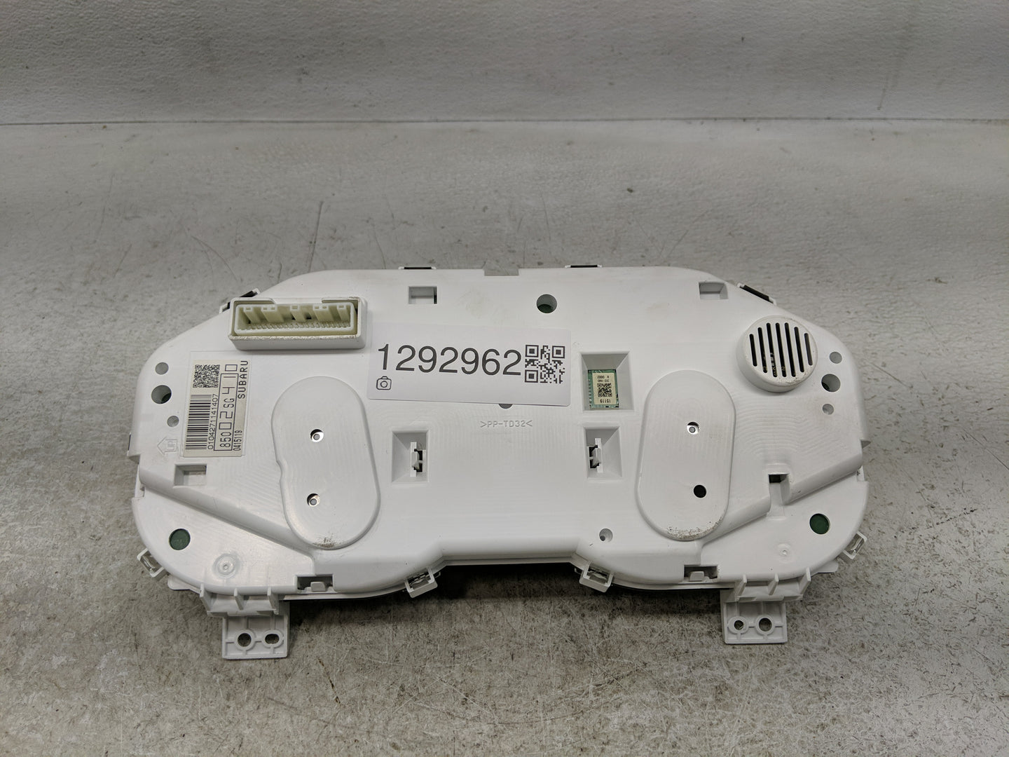 2014 Subaru Forester Instrument Cluster Speedometer Gauges P/N:85002SG410 Fits OEM Used Auto Parts - Oemusedautoparts1.com