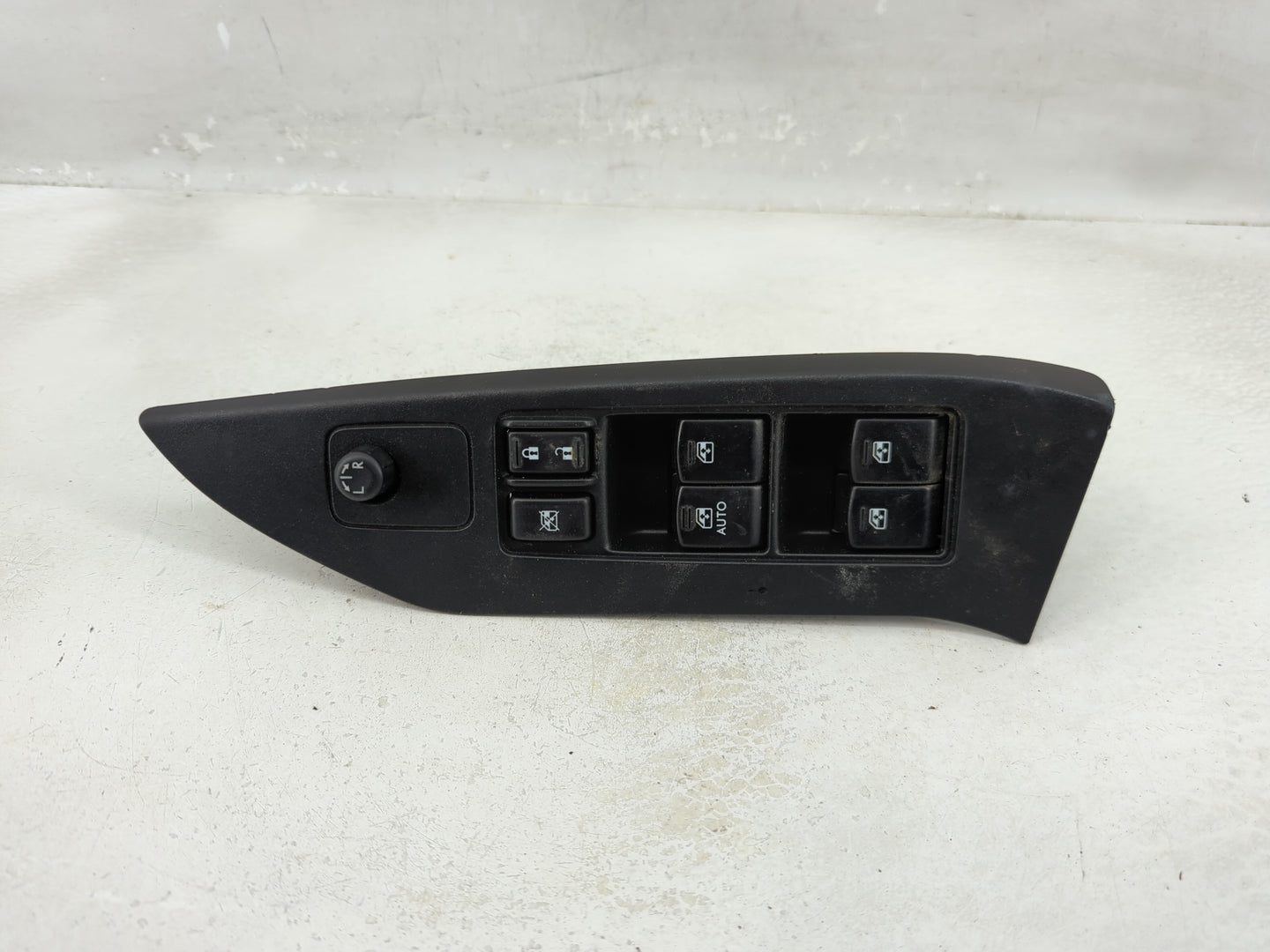 2014 Subaru Forester Master Power Window Switch Replacement Driver Side Left P/N:83071SG010 Fits OEM Used Auto Parts - Oemus