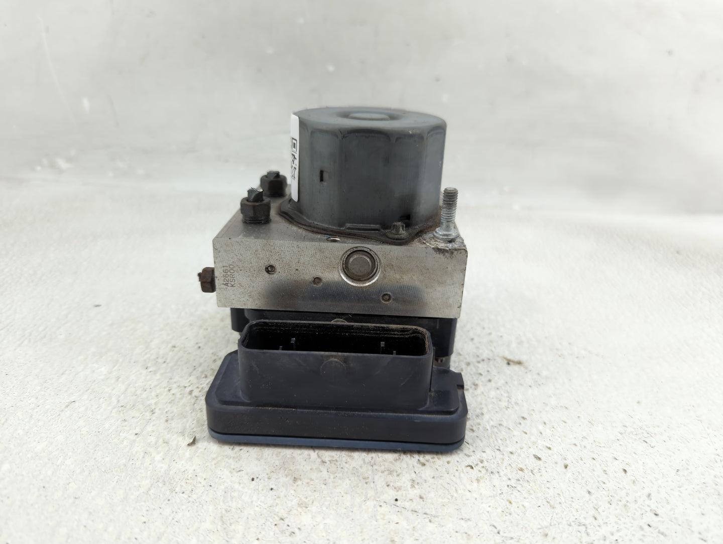 2014 Subaru Forester Throttle Body P/N:23424337 Fits OEM Used Auto Parts - Oemusedautoparts1.com