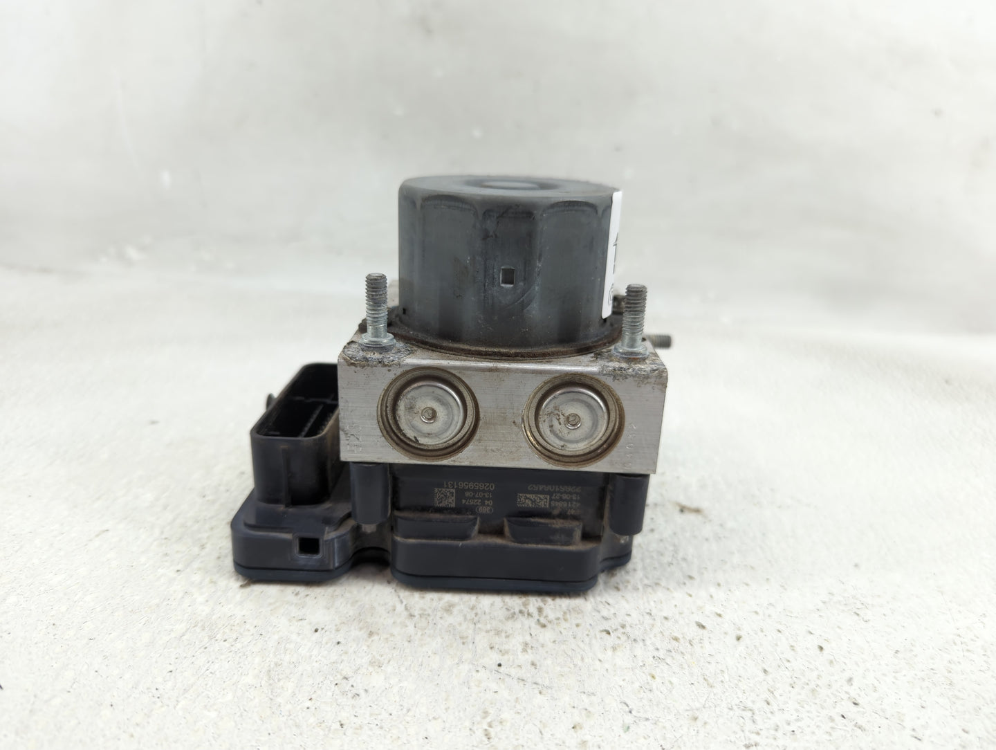 2014 Subaru Forester Throttle Body P/N:23424337 Fits OEM Used Auto Parts - Oemusedautoparts1.com